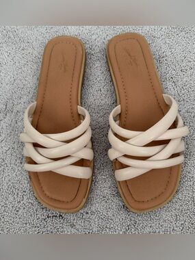 Universal Thread Cream Braided Slide Sandals